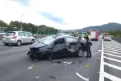 快訊/國道3號北向樹林段驚傳車禍　轎車車頭撞爛「駕駛飛出車外滿頭血」