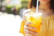 1天1杯飲料要小心！醫曝尿尿完「1跡象」腎臟恐慘了