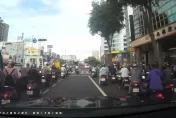 救命呀！台南嬰兒突然喘不過氣　警車護送3分鐘抵醫院