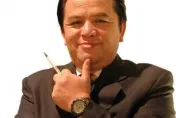 台灣英語教父賴世雄伴妻洗腎34年不離不棄！恐慌症年跑急診80次　72歲再娶校花緣分曝