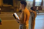 摩洛哥強震民眾倉皇逃跑　男子赤裸上身不忘「緊抱PS5」逃出