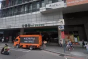 大家趕通勤！新店七張捷運站阿伯突暈倒　沒了生命跡象