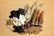 吃中藥有「6大食物」會打架！虛寒怕冷千萬別吃瓜類、綠豆
