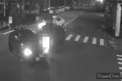 影/高雄球棒隊街頭逞凶！砸車衝撞波及無辜騎士　警逮6人送辦