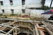 大直樓塌翻版？基隆七堵工地開挖地下室　鄰宅牆壁地板龜裂還有1棟「已傾斜」