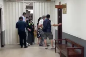 快訊/死因出爐！高雄夫妻傷勢集中「上半身」　惡鄰11刀瘋狂砍、家屬悲慟認屍