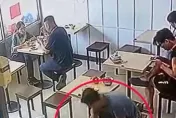 電風扇吹呀吹…500元飛落地！鄰桌貪心男彎腰淡定撿走　失主報警怒告侵占