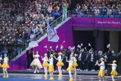 杭州亞運/中華代表團登上「大蓮花」！開幕式進場受到熱烈歡呼