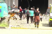 屏東高爾夫球具廠大爆炸/今晨2樓鋼樑下尋獲1男「目前遺體移出」！還有1人找不到