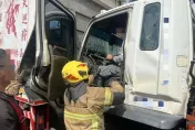 台南麻豆2大貨車追撞　後方車頭變形、駕駛受困送醫