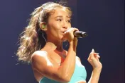 女歌手直播拋喜訊！講到一半無預警幫「接生」