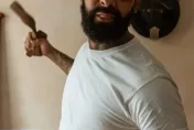 毆噴血濺3米高天花板！狠男暴虐殘友放任瀕死脫糞亡　才判9年定讞