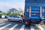 雞蛋碰石頭！嘉義休旅車「迎頭猛撞」物流大貨車