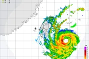 小犬颱風/「納入新竹」15縣市陸警！暴風圈將觸陸　花東午後下到發紫