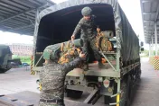 小犬颱風/海軍精銳出動！兩棲突擊車就位、兩棲偵搜大隊與水下作業大隊投入防災
