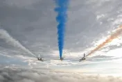 快訊/一定要抬頭！小犬走了　10/6國慶操演「空中分列式」總統府上空照常登場
