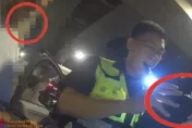 影/此地無銀三百兩！北市颱風夜攔檢他「望向」後座手提箱　警一開有槍彈