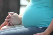 土銀襄理激戰人妻！開房42次「還把孩子給生了」　財政部公開懲處：升職機會掰
