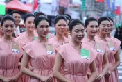 雙十國慶/國慶金釵金帥亮相！銘傳、清華3校擔重任　畫面超吸睛