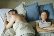 常搞到睡不飽！台中老兵半夜被妻強迫行房　還簽約若離婚財產都歸她