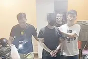 身揹7條通緝罪！狂男持爆裂物跟警對峙3hr　再依3罪嫌起訴