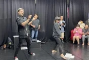 白冰冰慈母心被勾出！邀寶弟任男主角下「拍戲禁愛令」