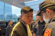 快訊/天道盟主「鐵霸」曾盈富抵達萬豪！直奔2樓大啖鐵板燒