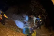 影/攀玉山突中風！嘉義57歲男登山客病發求援...救難隊急揹下山　火速送醫院
