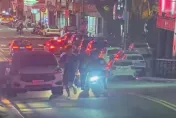 影/「警」追不捨！毒蟲跟警員比百米賽跑　跑輸遭逮起獲毒咖啡包