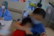 影/新手爸媽急送2歲女兒送醫　暖警鳴笛開道5分鐘到醫院
