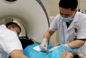 12歲少年「鎖骨長硬塊」驚罹肺癌晚期！媽揭「3生活習慣」崩潰自責