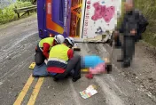影/不知枕邊人已離世！宜蘭太平山遊覽車翻車事故　妻身亡夫重傷仍治療中