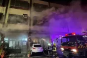 台中火燒厝！夫妻「2樓跳下」逃生　手遭割傷流血