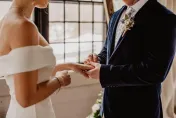 結婚10萬有找、蜜月也AA！人夫還怨「什麼都沒得到」　網搖頭：簽一簽了