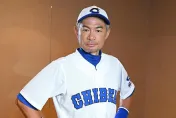 影/反了！鈴木一朗扛先發投完封勝　松坂大輔打四番還敲安打