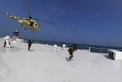 影/日本貨輪遭劫持25名船員失聯　葉門叛軍公開「第一手畫面」