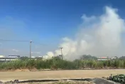 影/國1南下仁德段邊坡大火！濃煙宛如黑龍蔽車道　畫面曝光