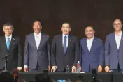 侯康配拚勝選下架民進黨　郭在登記最後一天宣布退選
