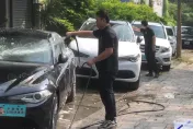 影/買車糾紛！風水大師加盟店300萬買賓士　拿不到車衝總店索賠反挨告