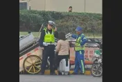 影/代步神器「電動行李箱」真騎上路！女子被攔怒嗆警：不然你接我上班嗎？
