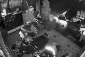 外送員突蹲地1動作！「超噁怪僻」嚇壞她　網傻眼：提神一下醒個腦