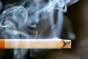 二、三手菸增30％罹癌風險！營養師曝「恐怖危害」　6護肺食物記起來