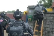 影/桃園楊梅藏喵喵製毒廠！200公斤價值破億　警忍臭、淚流攻堅