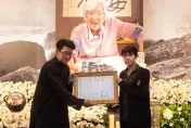 水墨藝術國寶殞落！李義弘享壽82歲　兒哀慟受贈文化部旌揚狀