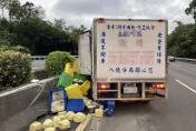 快訊/國3芎林段貨車自撞！麵條散落一地　駕駛命危送醫搶救