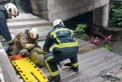 快訊/基隆男4樓墜下　1樓雨遮保他一命「痛到哀哀叫」