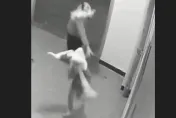 影/過程僅6秒！女童自家樓下玩耍　竟遭怪男「拉手摀嘴」險擄走