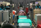 快訊/桃機二航「行李安檢大塞車」！　行李箱躺輸送帶不動…原因曝光