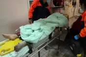 耶誕假期搭車遊合歡山出事！1台女7菲人同墜30公尺深谷　困4小時全獲救