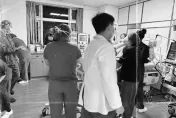 40歲男泡溫泉抽菸「腦出血暴斃」！　護理師PO黑白照曝真相